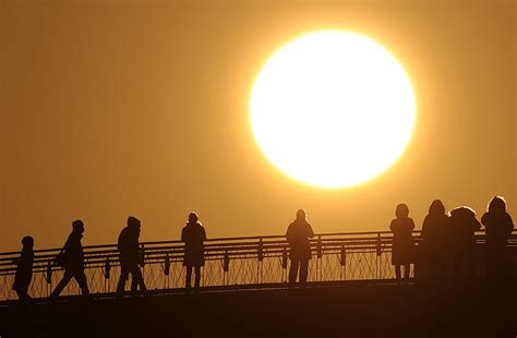 L Arrivo Del Nuovo Anno Nelle Grandi Citt Le Foto Giornale Di Sicilia