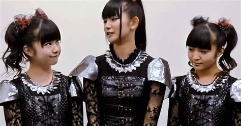 Pin Oleh Karl Ar Di Babymetal World Domination