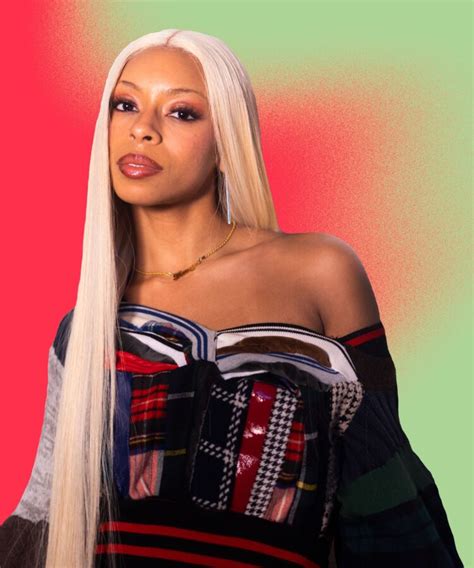 7 Hot Sexy Ravyn Lenae Washington Bikini Pics