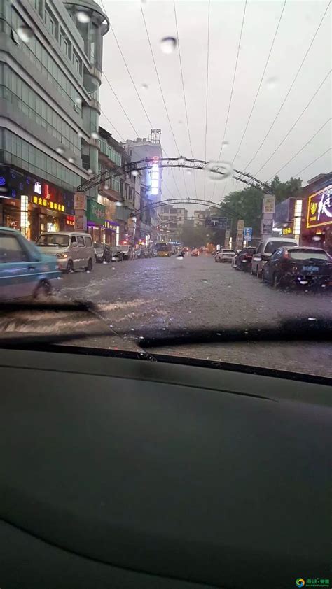 东莞第一场雷暴雨这些地方被水淹了东莞pe排水系