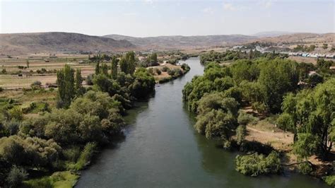 Serinlemek I In K Z L Rmak A Giren Ya Ndaki Ebubekir Can Verdi