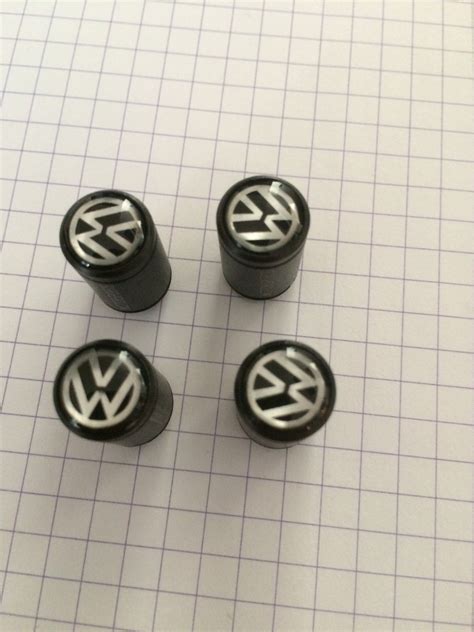 Колпачки для ниппеля — Volkswagen Polo Sedan, 1,6 л, 2015 года ...