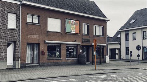 Zapatas Shoppen In Heist Op Den Berg