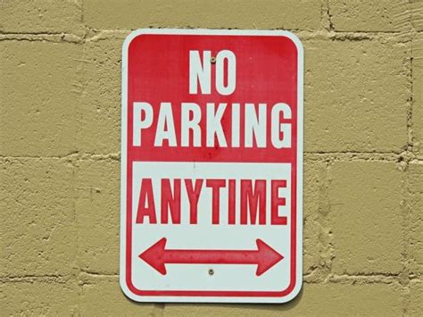 Где категорически запрещено парковать автомобиль в Калифорнии ...