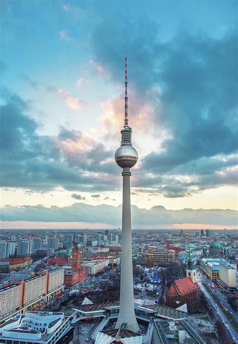 Fernsehturm - Berlin Tv Tower by Danilovi