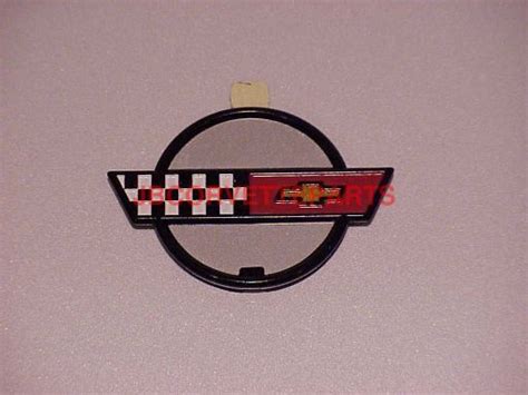 85 86 87 88 88 89 90 Corvette Valve Cover Emblem Replaces Gm 14087417