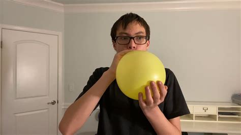 Inflating A Balloon 2844 Youtube