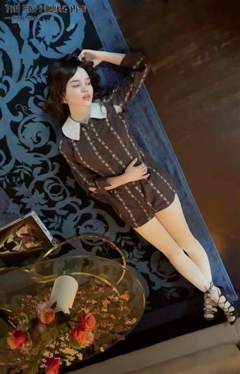 Sophie Thatcher Nude Actress Photos The Fappening