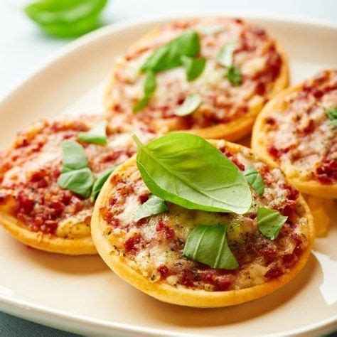 Mini Pizzas La Tomate Recette Recettes De Cuisine Recette