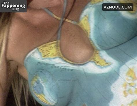 Rachel Hunter Sexy And Nude Shows Off Her Hot Boobs While Body Painted In A Photoshoot Aznude