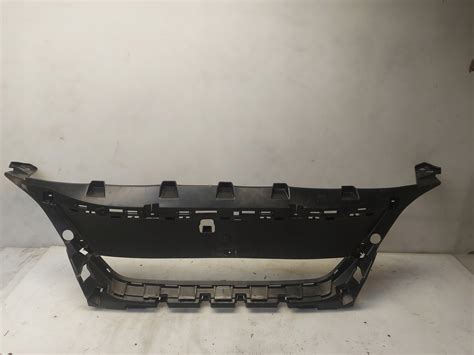 Wzmocnienie Grill Peugeot 3008 2 II 16 981531777 za 100 zł z Baranowo