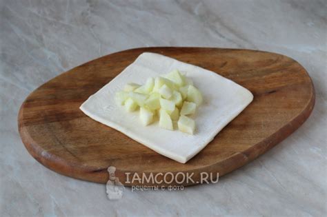 Слойки с грушей (из слоеного теста) — рецепт с фото пошагово