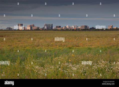 Regina Skyline Hi Res Stock Photography And Images Alamy