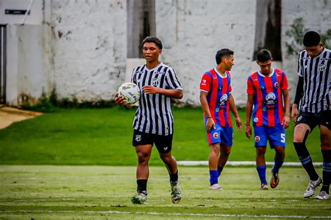 Sub 17 Em manhã inspirada Ceará aplica 9 a 0 no Tiradentes CE pelo