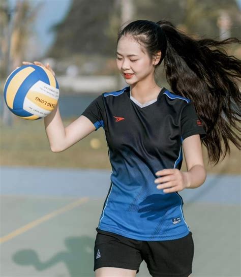 Hot girl bóng chuyền vào chung khảo Hoa hậu thế giới Việt Nam