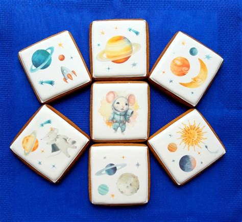 Друзья, с Днем космонавтики! Мечтайте! Пряники для будущего космонавта ...