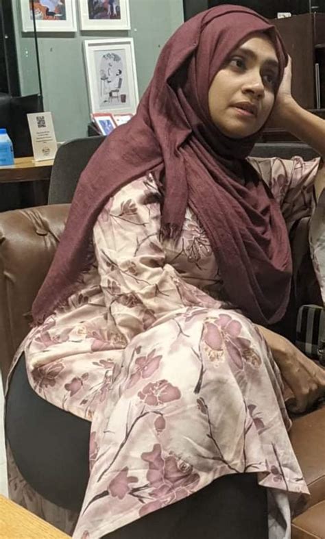 Big Ass Hijabi Scrolller