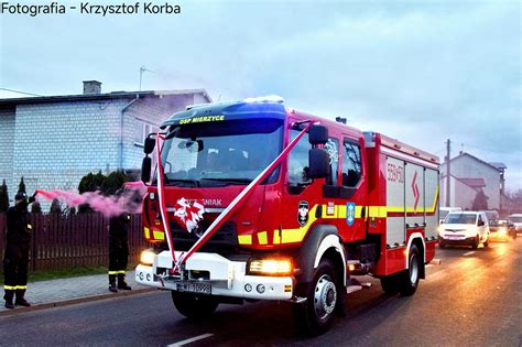 Zmiana pokoleniowa w OSP KSRG w Mierzycach Szczęśniak Pojazdy