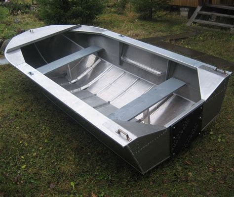 Краска для лодки из алюминия: Чем покрасить лодку: краски для ...