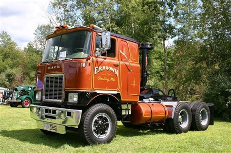 Beautiful Cabover Mack F700 Mack Trucks Trucks Big Trucks