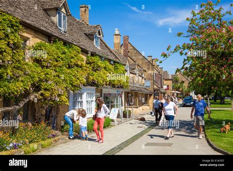 Broadway Cotswolds Hi Res Stock Photography And Images Alamy