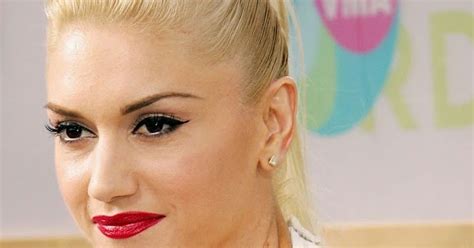 Celebrities In Hot Bikini Gwen Stefani Lead Vocalist Of No Doubt