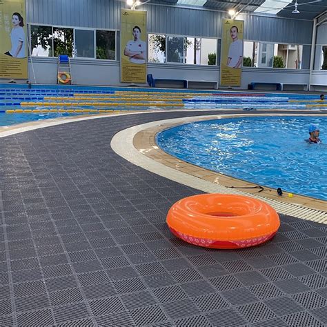 Amazon.com: WLWLEO Swimming Pool Drainage Flooring Tile Mats 12 Pack