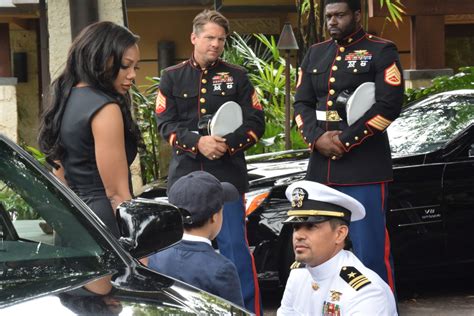 First Look Jay Hernandez Perdita Weeks More Star In Magnum Pi On Cbs