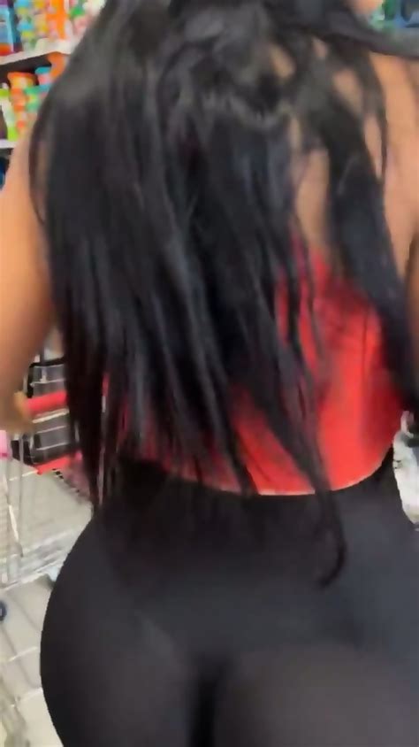 Candid Ass