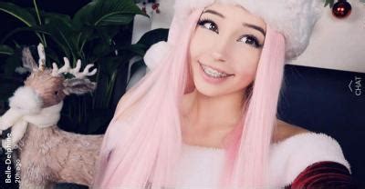 Belle Delphine Nude Sexy Photos