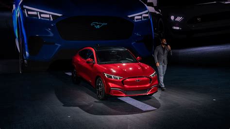 2021 Ford Mustang Mach E Preview Electric Suv Targeting 300 Mile Range