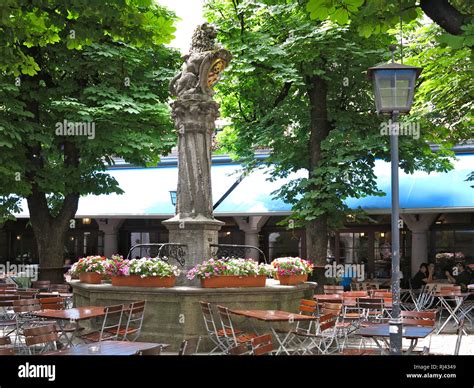 Deutschland Oberbayern M Nchen Hofbr Uhaus Am Platzl Stock Photo Alamy