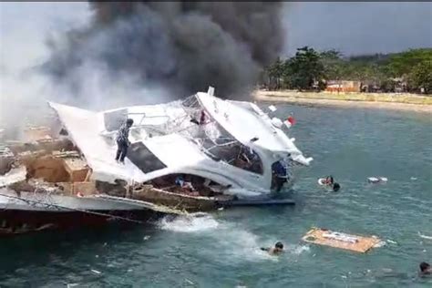 Lima Orang Tewas Dalam Kebakaran Kapal Rombongan Cagub Malut ANTARA