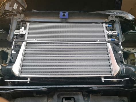 Нештатный интеркулер — Land Rover Freelander 2 (L359), 2,2 л, 2020 года ...
