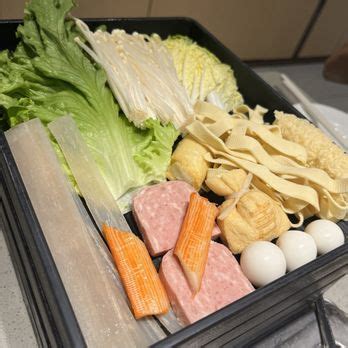 HAIDILAO HOT POT Updated July Photos Reviews Yonge Street Toronto