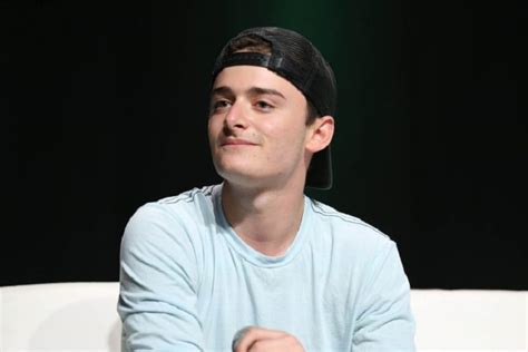 Protagonista De Stranger Things Noah Schnapp Revela Que Es Gay