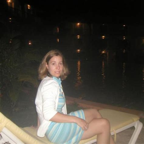 Godemichet Femme Avec Un Vibromasseur Mature Avec Un Nouveau Gode Cherche Mec Pour Plan Cam