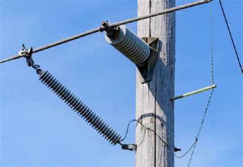 Improving Installation Of Transmission Line Surge Arresters