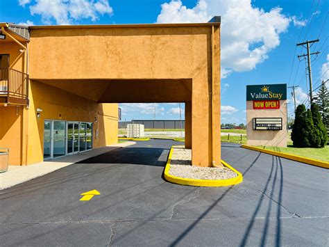 Oyo Hotels Hotels in Winchester KY Starting @ $66 - Upto 29% OFF on 2