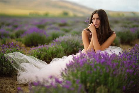 Outdoor Beauty Photography With Jennifer On Behance