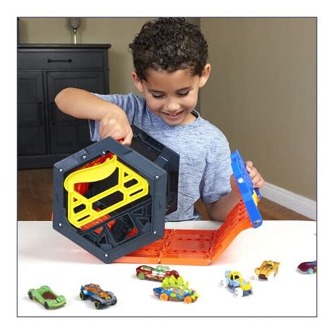 Hot Wheels Roll Out Raceway track Set ชดรางรถ HOTWHEELS ราง 5เลน พบ