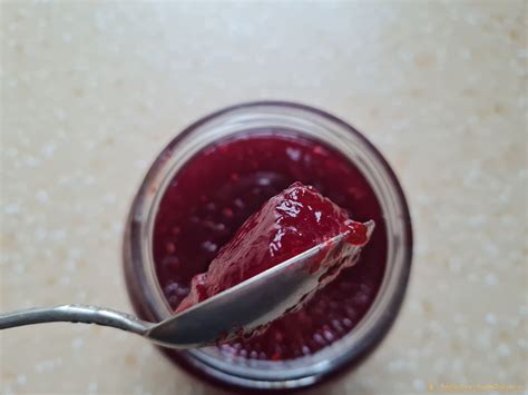 Как приготовить малиновый джем без загустителей