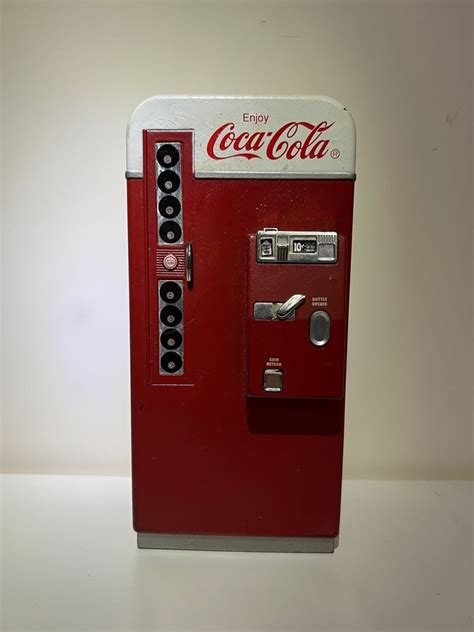 舊式汽水機造型錢罌 Nostalgia Coca Cola Vending Machine Piggy Bank 興趣及遊戲 手作自家