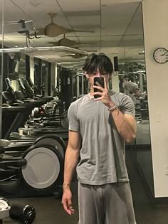 pinterest gym boy gym guys selfie poses