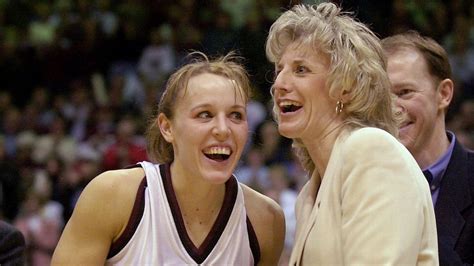 Kansas hometown helps basketball legend Jackie Stiles fight cancer - ESPN