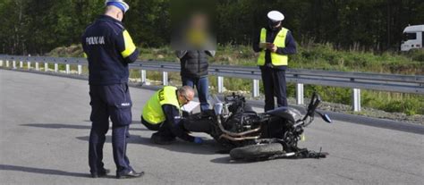 KOSZMARNY wypadek motocyklisty pod Lubinem Zginął na miejscu ZDJĘCIA