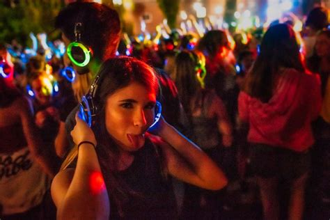 Silent Disco Hire Silent Party Events Headphone Disco