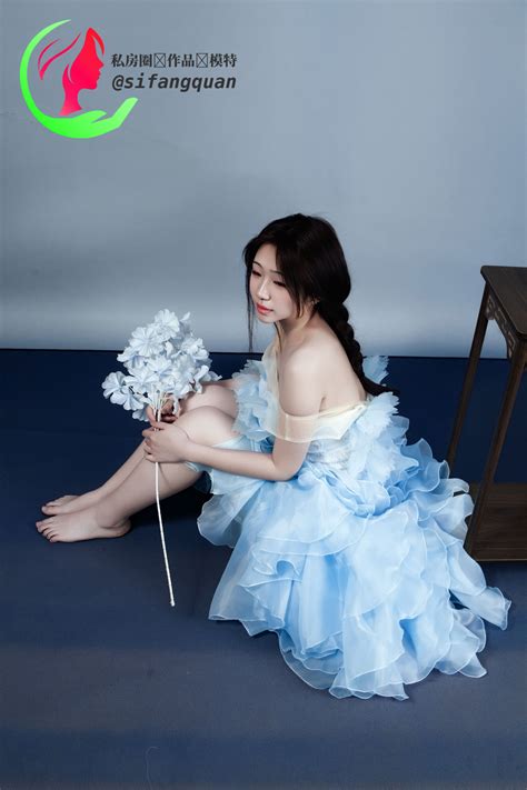 Nude Photo Set Of Chinese Model Freshman