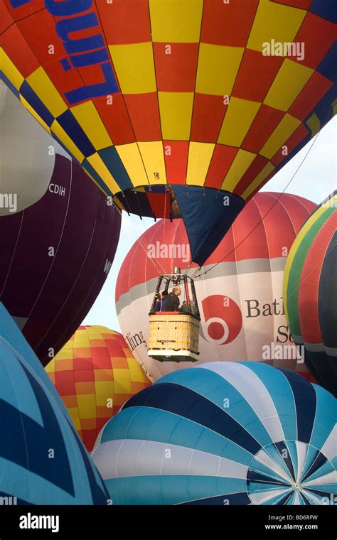 Bristol Hot Air Balloon Fiesta 2009 Early Morning Take Off Of Seven