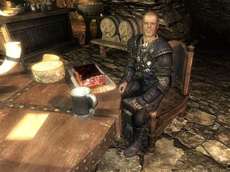 File:SR-npc-Delvin Mallory 06.jpg - The Unofficial Elder Scrolls Pages ...